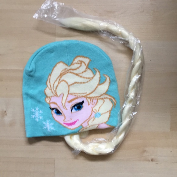 Other - Frozen hat Elsa